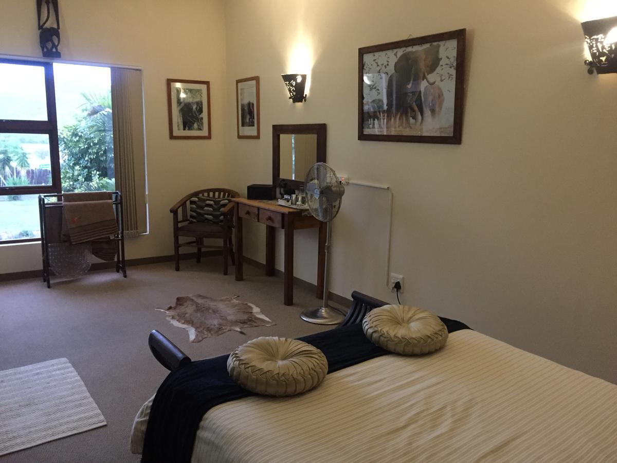 Cheetah Lodge Guest House Hartenbos Buitenkant foto