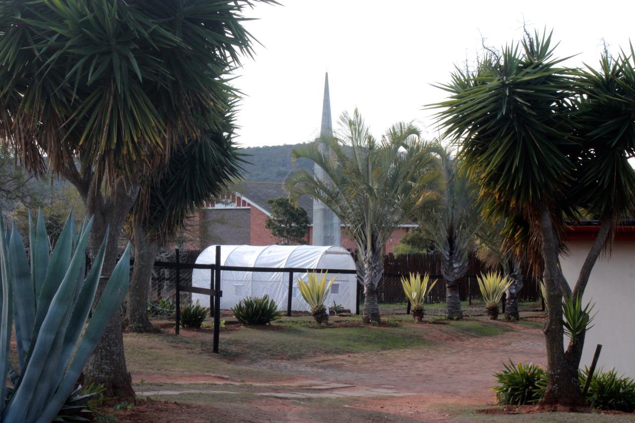 Cheetah Lodge Guest House Hartenbos Buitenkant foto