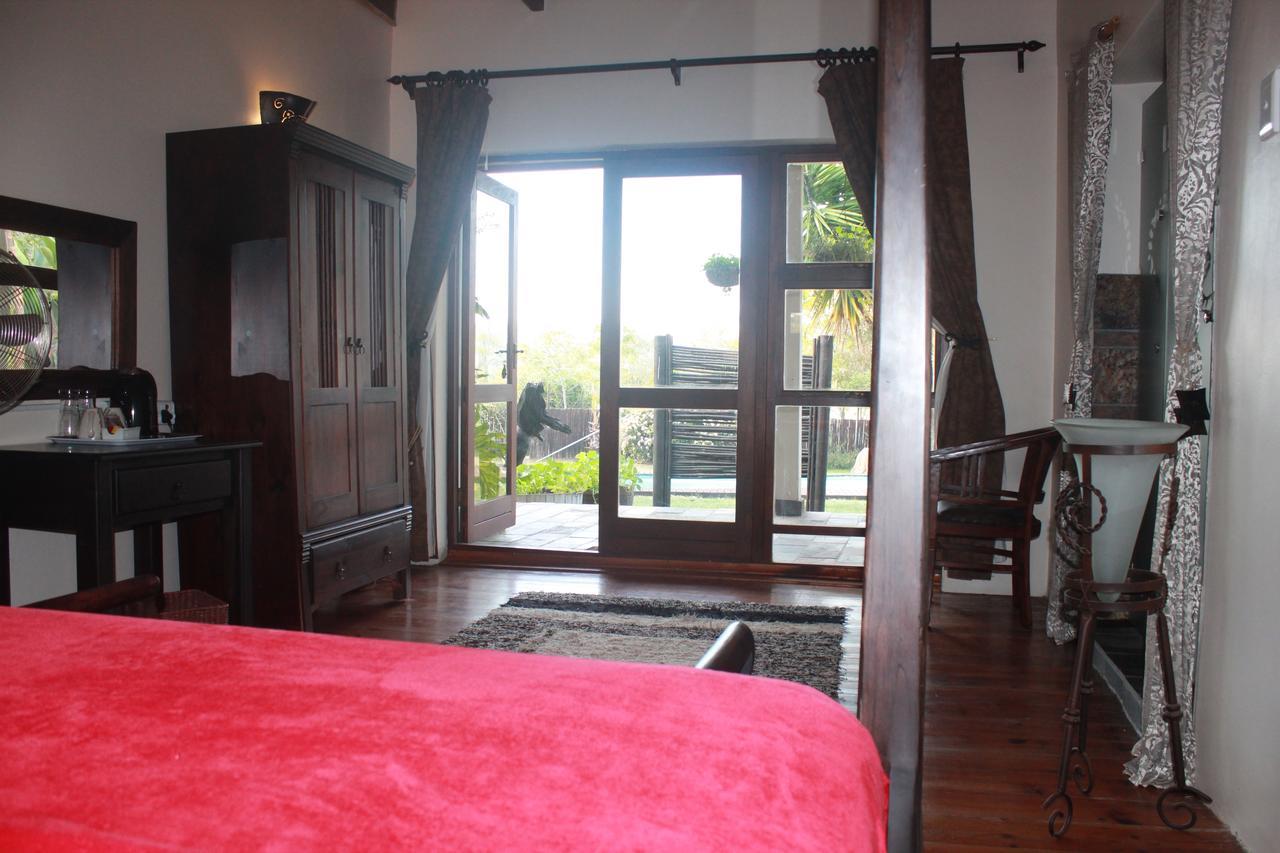 Cheetah Lodge Guest House Hartenbos Buitenkant foto