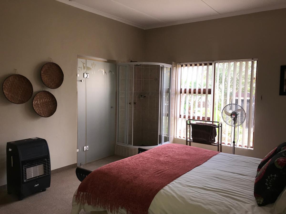Cheetah Lodge Guest House Hartenbos Buitenkant foto