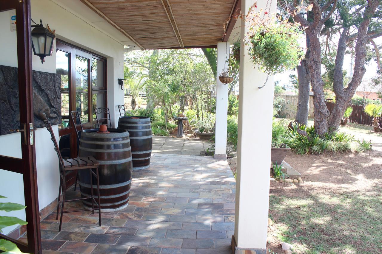 Cheetah Lodge Guest House Hartenbos Buitenkant foto